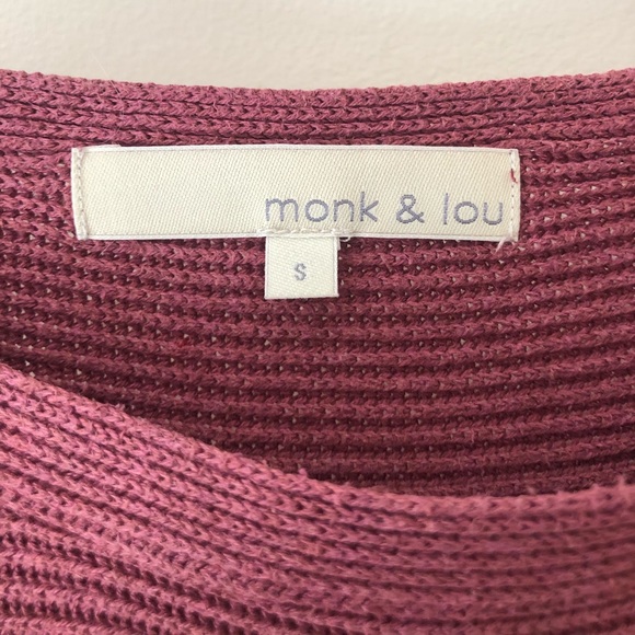 Light weight sweater - Picture 3 of 3